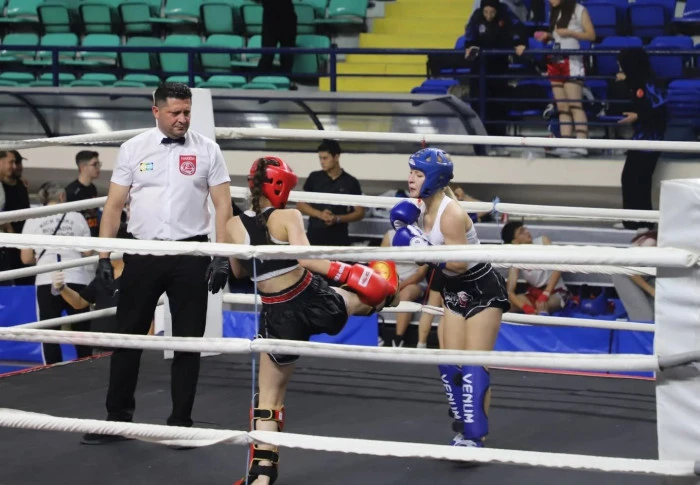 137 Bin Şehidin Kanıyla Sulanan Topraklarda, Zaferin Ruhu Kick Boks Şampiyonasında Yaşadı