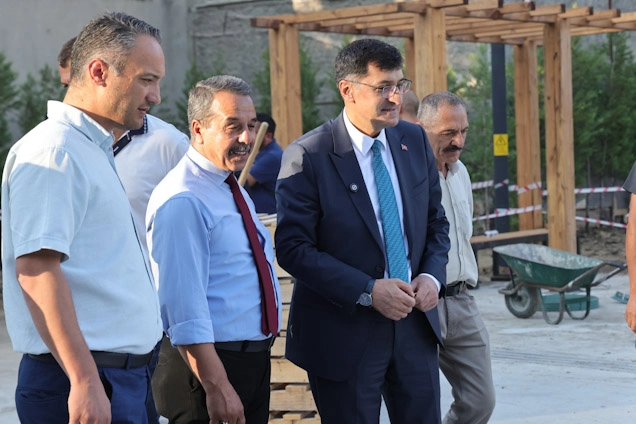 K&uuml;tahya Ulucami'deki &ccedil;alışmalara Başkan Kahveci'den sıkı takip
