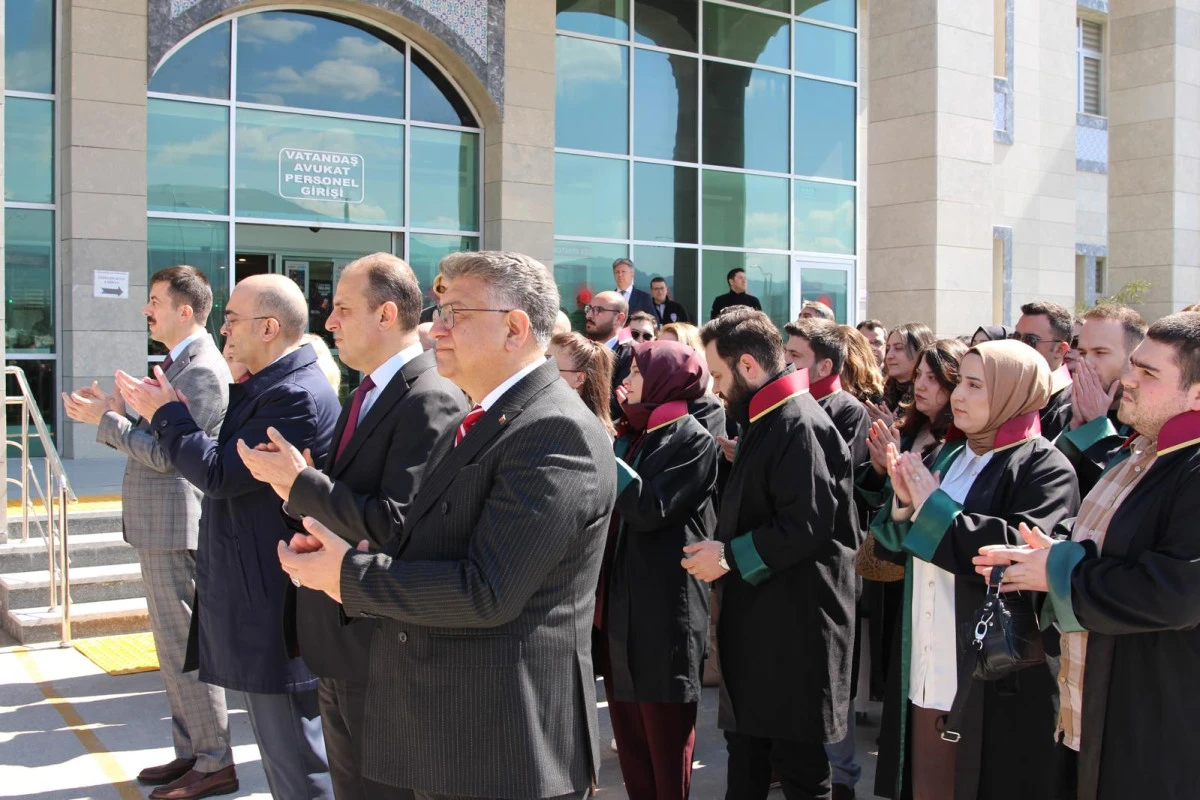 Baro Başkanı Edip İlkay Sunay: Avukatlık, Bir Meslekten &Ouml;te, Bir Vicdan Savunusu