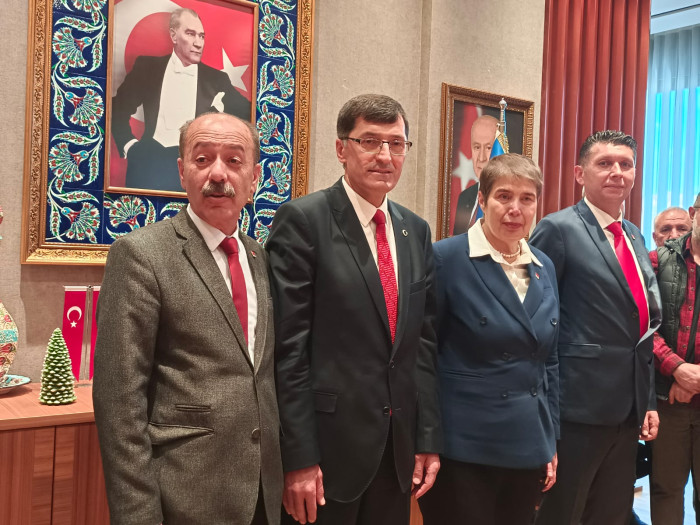 Başkan Kahveci: "Belediye'de Siyaset Yapılmayacak, Ayrıştırma Yapılmayacak"