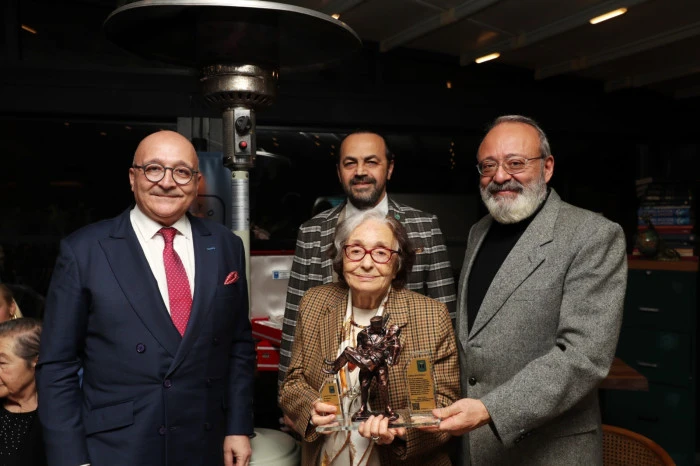 Dayıoğlu Ailesi K&uuml;tahyalılar ile İstanbul&rsquo;da Buluştu