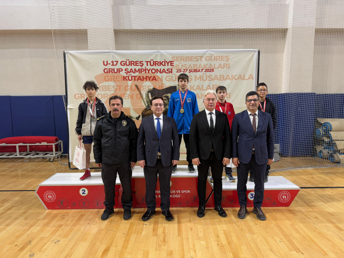 Güreş Müsabakalarında, Heyecan Doruktaydı 