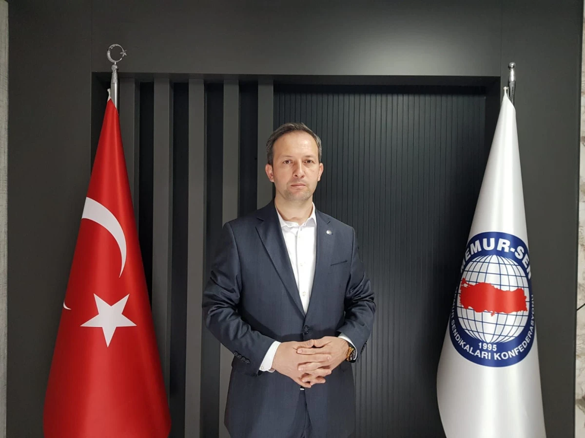 Hayat Eğitimle, Eğitim Öğretmenle Başarılı Olur