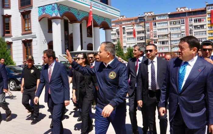 İçişleri Bakanı Ali Yerlikaya: Dumlupınar ruhuyla sahadayız, huzur iklimini kararlılıkla sürdürüyoruz
