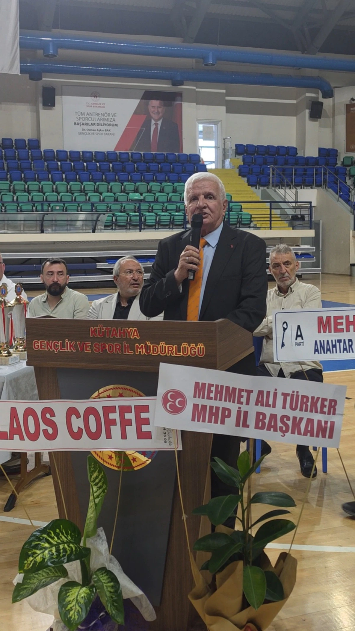 K&uuml;tahya ASKF Başkanı Murat Cengiz: Spor Kul&uuml;plerinin Başkanları Birer Kahramandır
