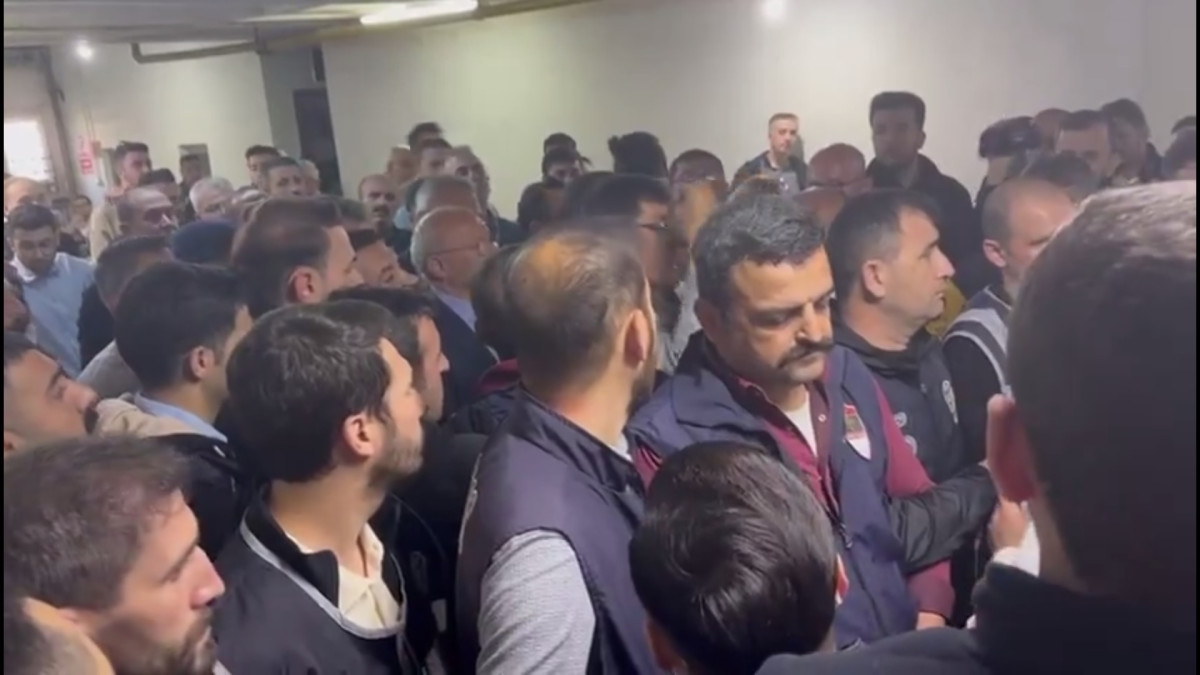 Kütahya Belediye Bşk.Mazbatayı Aldı, Başkan Kahveci: Bizler Sandıktan Çıkan Mesajı Net Olarak Aldık