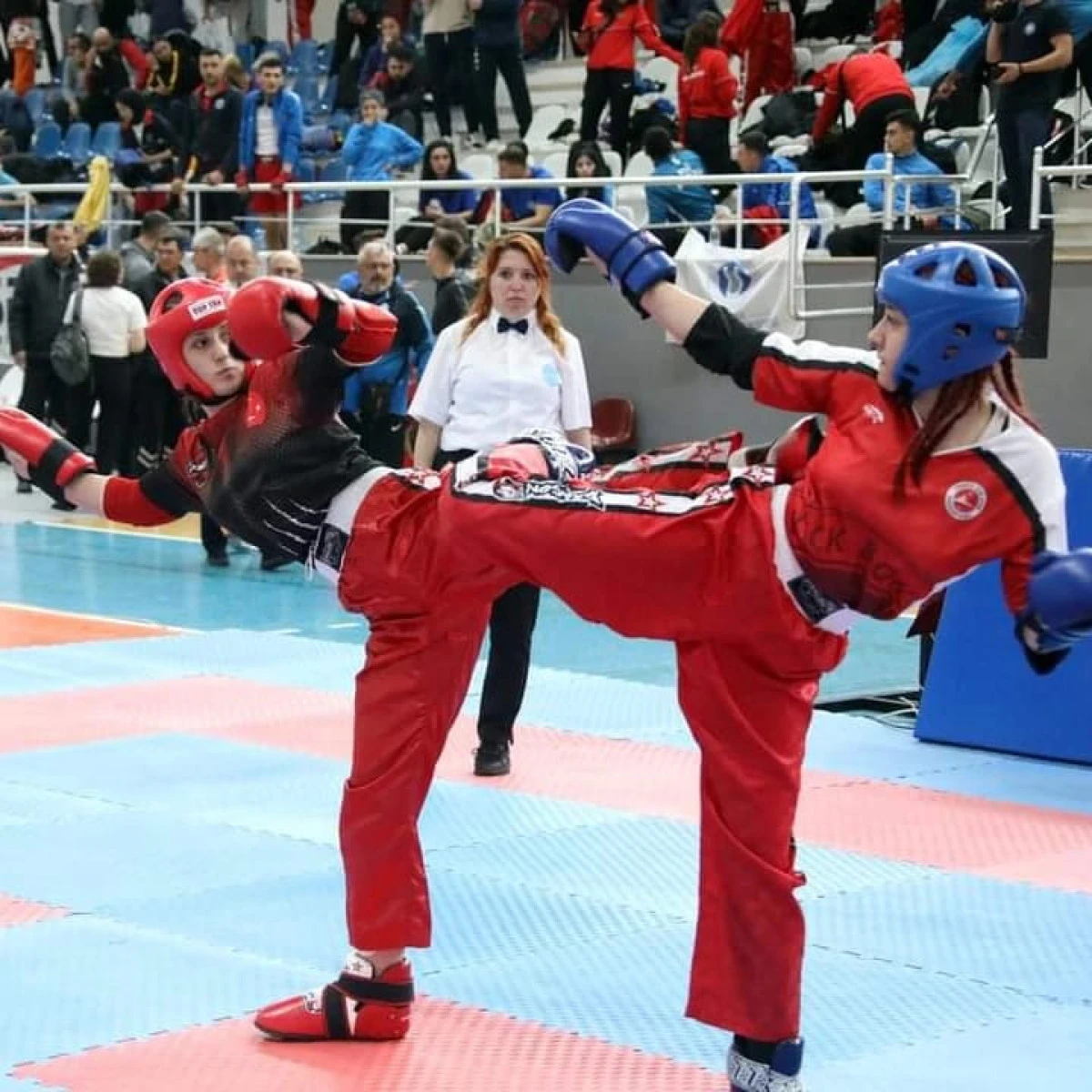 Kütahya Kick Boks Ekibi Ulusal ve Uluslararası Arenada Fırtına Gibi Esti!