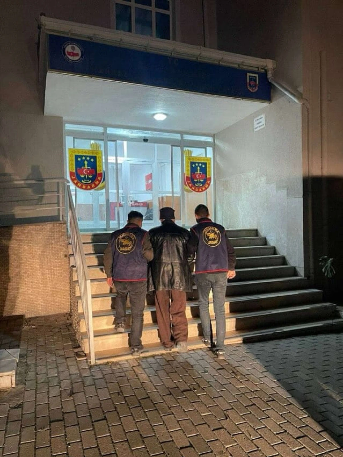 Kütahya’da Huzurun Adı: JASAT ve Asayiş Ekipleri Suçluların Peşinde