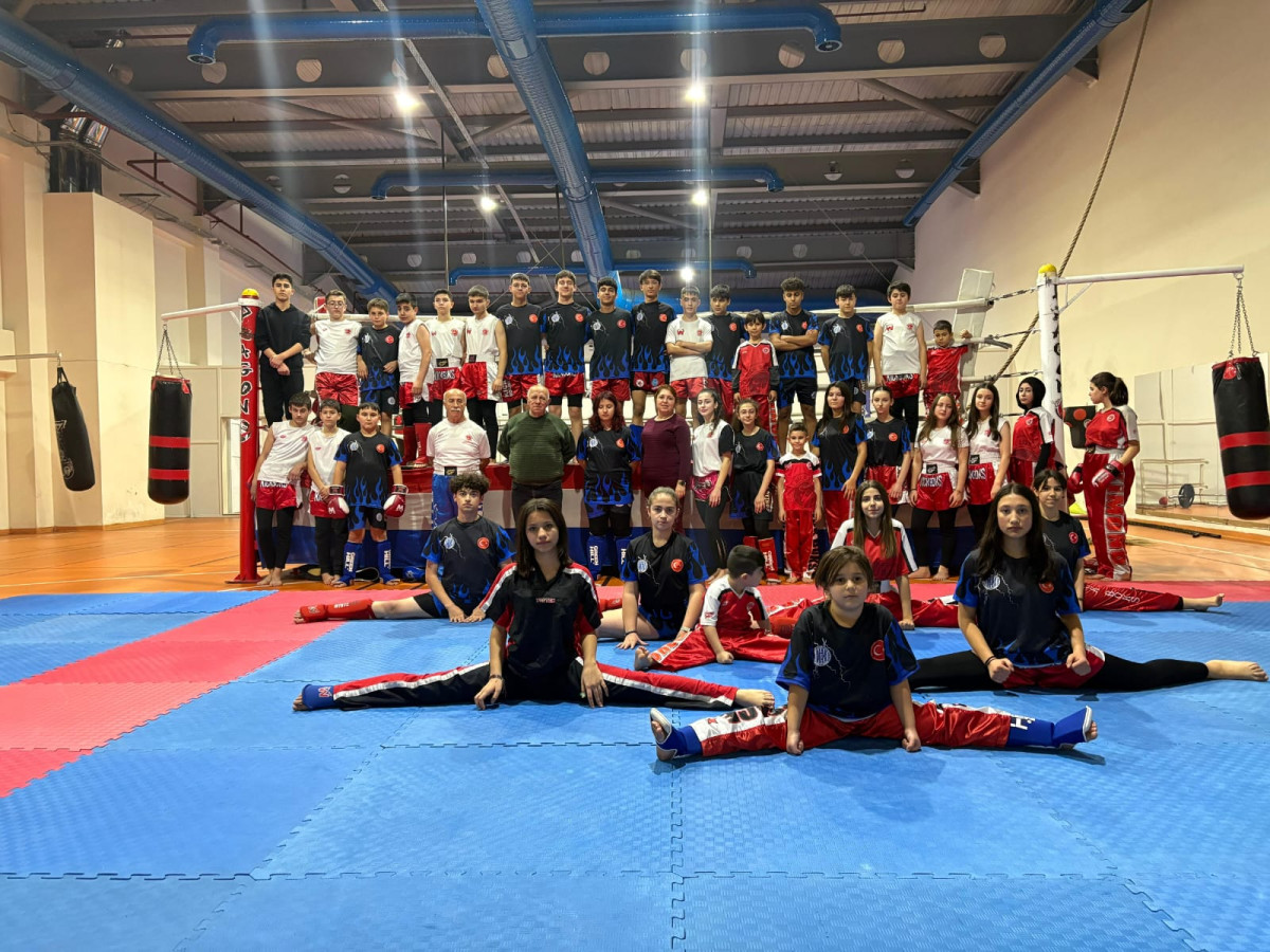 Kütahya’da Kick Boks Kuşak Terfi Sınavı Coşkusu