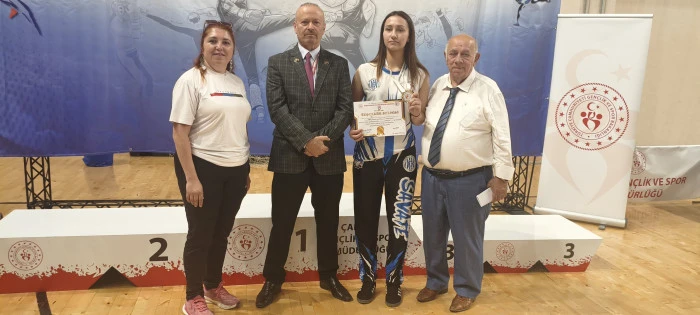 K&uuml;tahya&rsquo;nın Gururu, Elif Kaya Milli Takımda!
