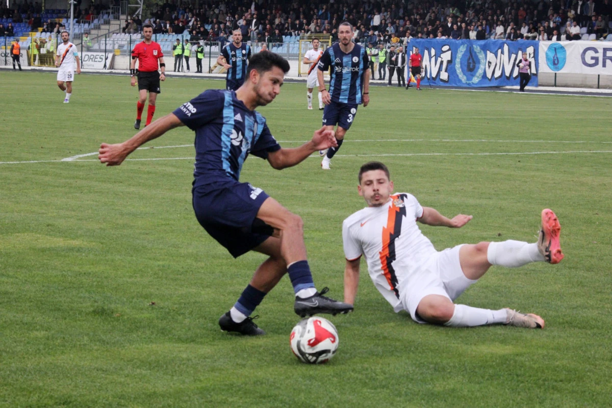 KÜTAHYASPOR, 10. Hafta Sonunda Lider