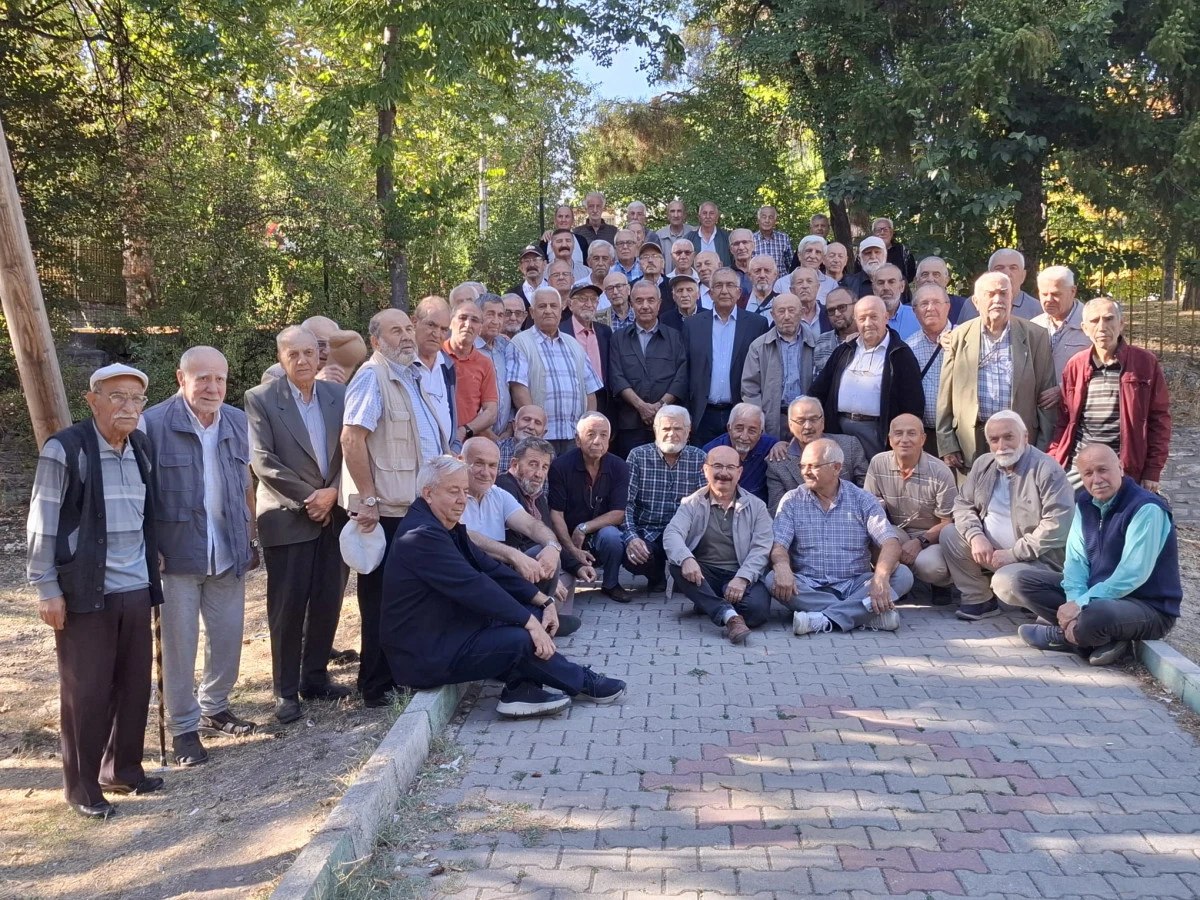 Seyitömer Termik Santrali Emeklileri, Geleneksel Toplantıda Bir Araya Geldi