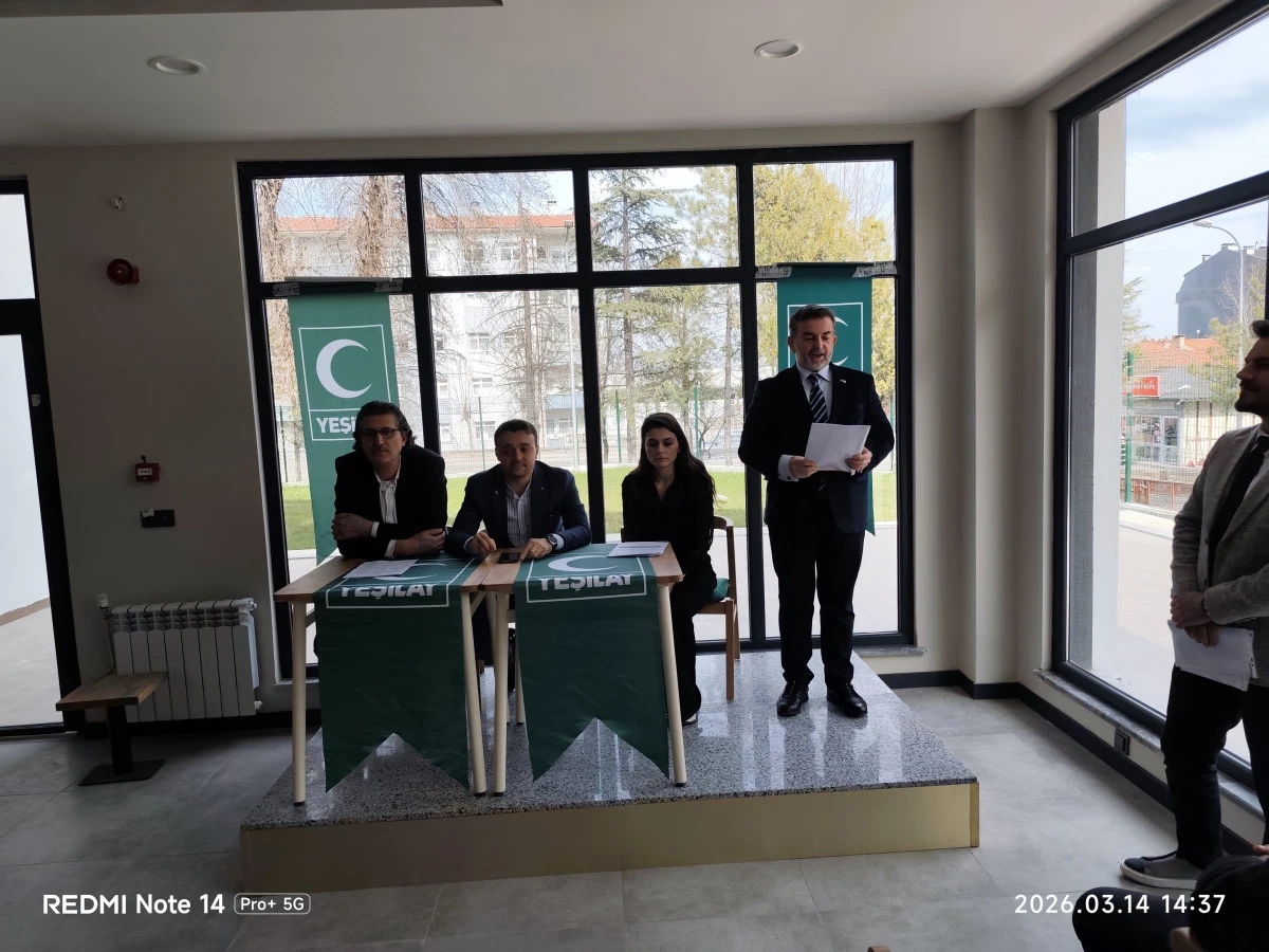 YEŞİL&Ccedil;AY'DA YENİ Y&Ouml;NETİM İŞ BAŞINDA