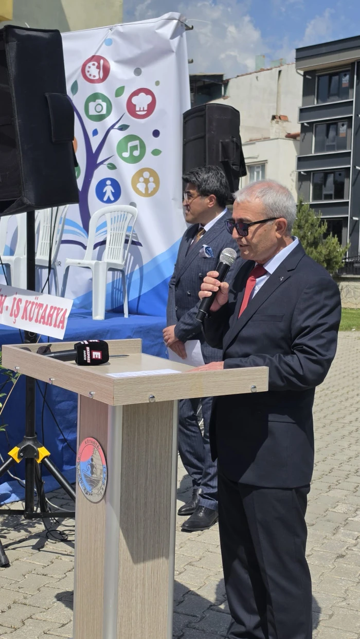 Halk Eğitim M&uuml;d&uuml;r&uuml; Halit Sunar: Halk Eğitim, Toplumun Kalbidir